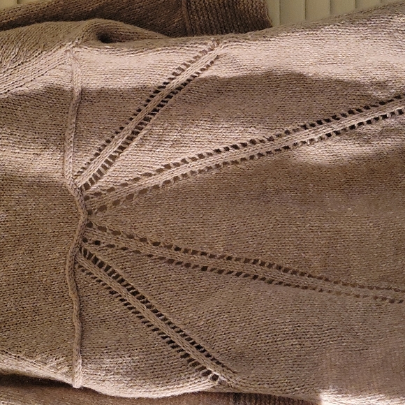Sweater - Picture 6 of 6